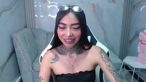 ashley_blum_v online show from September 29, 8:14 pm