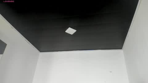 ashley_js online show from September 12, 9:11 pm