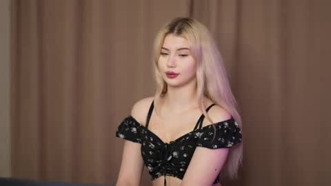 AshleyNiko online show from November 17, 7:14 pm