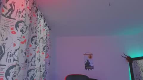 ASHLEY online show from November 6, 2:12 pm