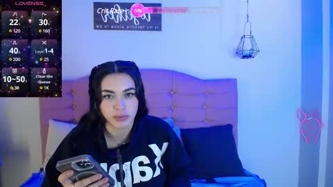 Snapshot of ashleyy_ls chatting on February 20, 3:34 am kylie online show from February 20, 3:34 am