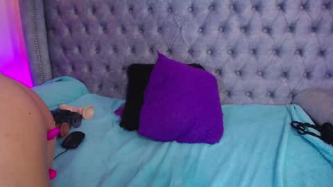 Snapshot of ashly_moss chatting on January 23, 7:11 am Ashly Moss online show from January 23, 7:11 am