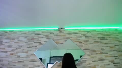 Snapshot of ashlye_hill chatting on February 20, 3:23 am Ashlye online show from February 20, 3:23 am