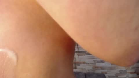 Snapshot of ashlye_hill chatting on December 6, 7:21 am Ashlye online show from December 6, 7:21 am