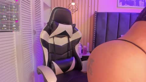ashlye_miller_ online show from May 16, 8:08 pm