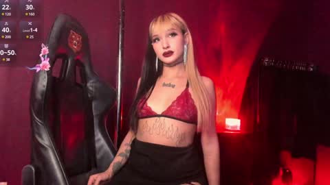 Mila online show from February 8, 9:03 am