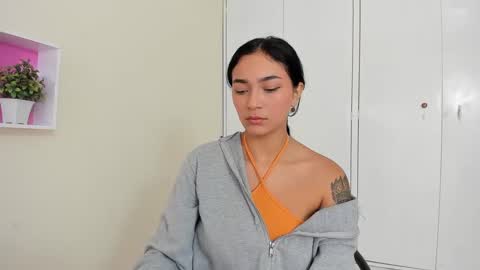 Camila online show from February 12, 1:16 pm