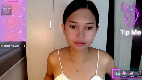 Snapshot of asian_cecilyxx chatting on October 20, 4:26 am Cecily online show from October 20, 4:26 am