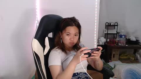 bb girl online show from November 12, 8:18 pm