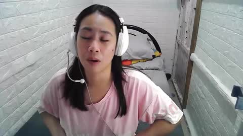 Snapshot of asian_sexydimples chatting on February 6, 4:14 pm Trixie online show from February 6, 4:14 pm