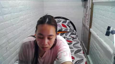 Snapshot of asian_sexydimples chatting on October 13, 4:48 am Trixie online show from October 13, 4:48 am