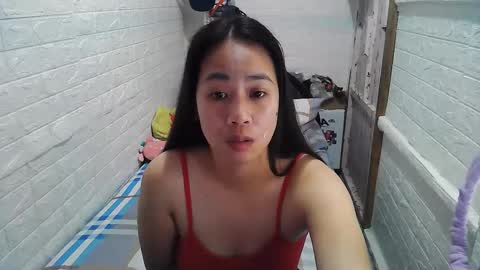 Snapshot of asian_sexydimples chatting on December 22, 12:39 am Trixie online show from December 22, 12:39 am