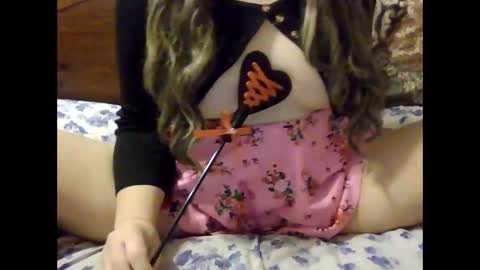 Snapshot of asianlovedoll chatting on February 11, 6:33 pm Sara Chanel Asian Love Doll online show from February 11, 6:33 pm