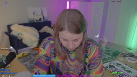 Asiri   pronounced Ah-siri Please no nicknames   3 online show from March 6, 4:41 am