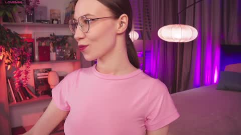 Snapshot of askaudrey chatting on December 5, 1:38 pm Audrey online show from December 5, 1:38 pm