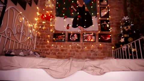 Eva online show from December 23, 2:04 am