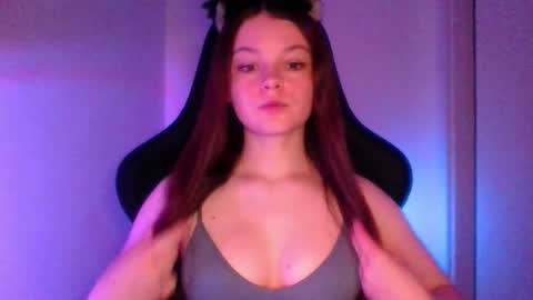 Snapshot of astradream_ chatting on October 16, 5:48 pm astradream_ online show from October 16, 5:48 pm