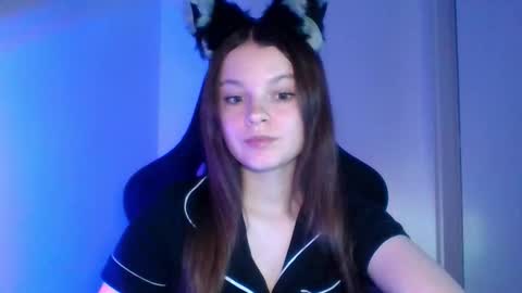 Snapshot of astradream_ chatting on October 8, 6:56 pm astradream_ online show from October 8, 6:56 pm