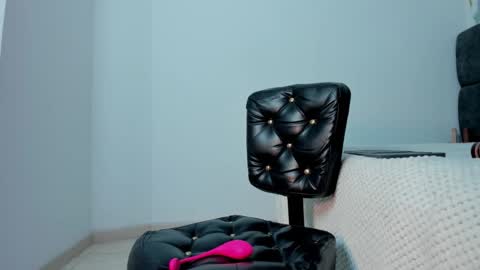 astrid_velle online show from January 15, 5:46 am