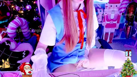 Bonnie online show from December 7, 8:49 pm