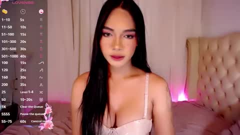 Sam online show from December 1, 4:42 pm