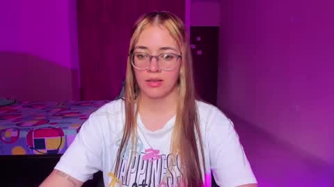 atenas online show from March 5, 6:34 pm