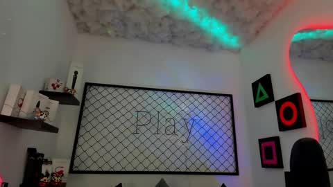 ATENEA online show from February 1, 1:09 pm