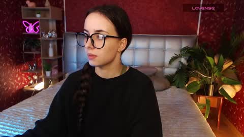 Aurora online show from February 15, 4:34 pm