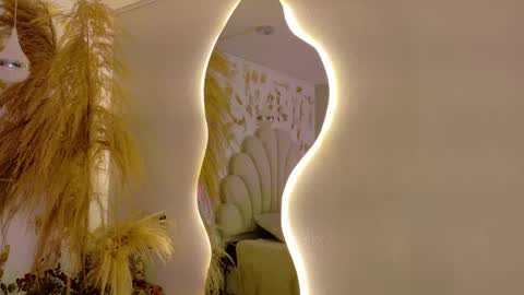 AURORA online show from April 12, 1:03 pm