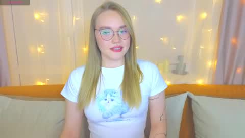 Kate online show from February 24, 3:31 pm