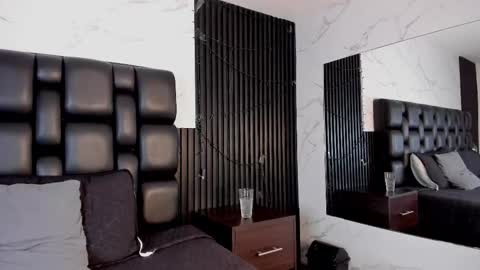 Aurora online show from September 25, 6:34 am