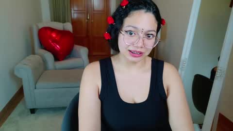 Snapshot of aurorasiera chatting on March 3, 9:23 pm Aurora online show from March 3, 9:23 pm