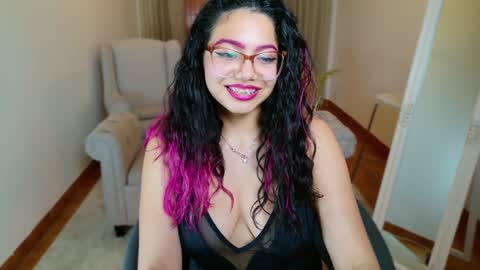 Snapshot of aurorasiera chatting on January 27, 9:11 pm Aurora online show from January 27, 9:11 pm