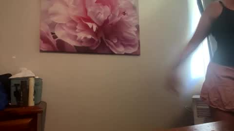 Snapshot of aussielovingxxx chatting on September 17, 1:47 am Milf4u online show from September 17, 1:47 am