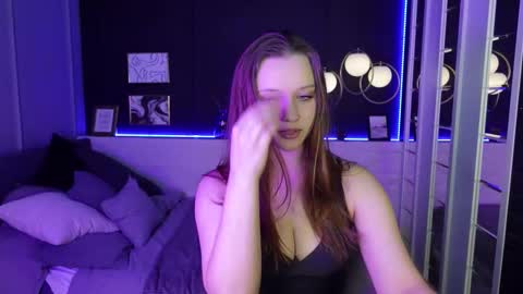 Snapshot of ava__grace chatting on February 11, 2:13 pm Ava online show from February 11, 2:13 pm