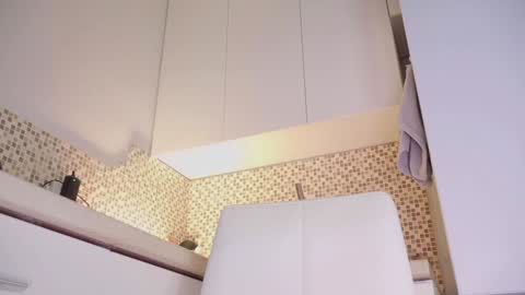 Kate  online show from October 29, 4:09 pm