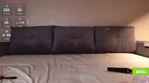 avr0ria online show from October 1, 2:38 am