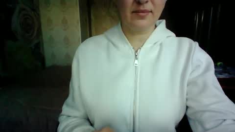 awesomeladyy online show from January 4, 7:55 am