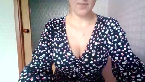 awesomeladyy online show from February 8, 9:35 am