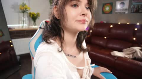 Alice online show from April 30, 9:25 am