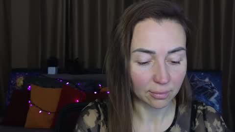 Snapshot of ay_kiss_jully chatting on February 22, 7:34 am Jully online show from February 22, 7:34 am