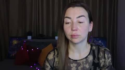 Snapshot of ay_kiss_jully chatting on February 26, 6:36 pm Jully online show from February 26, 6:36 pm