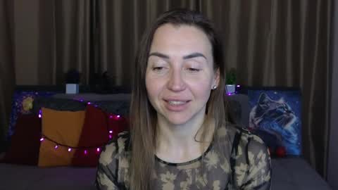 Snapshot of ay_kiss_jully chatting on February 22, 5:42 pm Jully online show from February 22, 5:42 pm