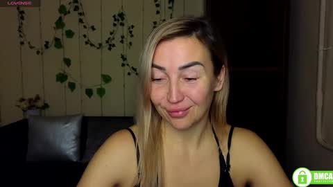 Jully online show from January 13, 6:45 pm