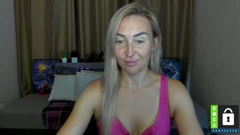 Snapshot of ay_kiss_jully chatting on September 23, 5:33 pm Jully online show from September 23, 5:33 pm