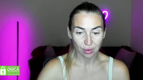 Snapshot of ay_kiss_jully chatting on October 15, 5:48 pm Jully online show from October 15, 5:48 pm