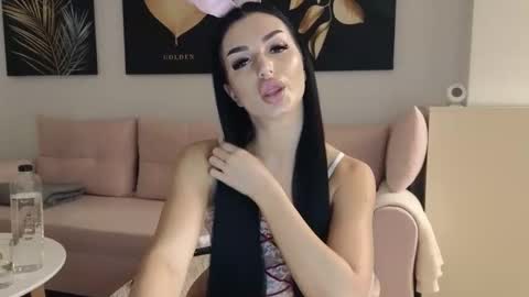 Ayabellle online show from November 5, 9:42 pm