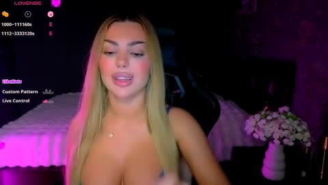  Ayla Demir  online show from April 5, 9:14 pm