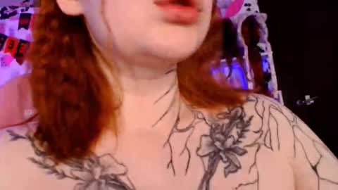 Ayla hill online show from October 29, 6:29 am