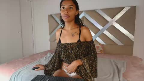 aylin_valerie online show from June 8, 7:25 pm